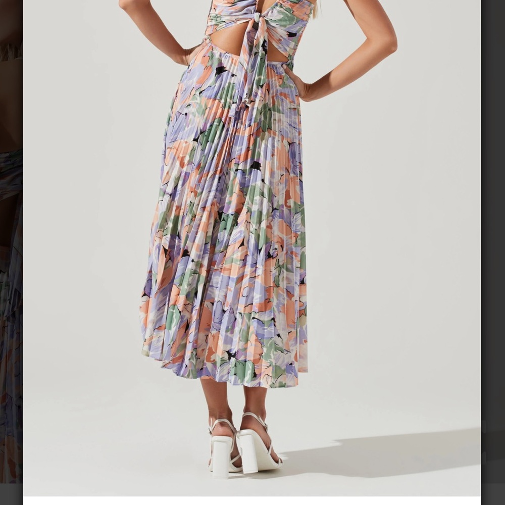 Astr Floral Maxi Dress in Purple, Pink, and Green - Picture 4 of 4